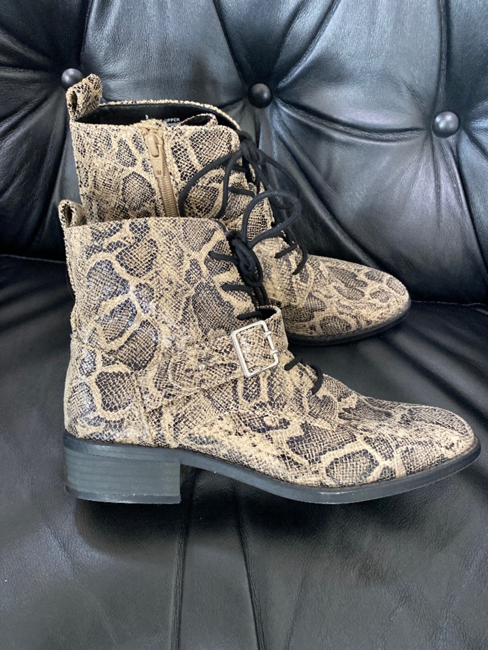 Express Snake print size 9 fabric womens heeled booties boots
